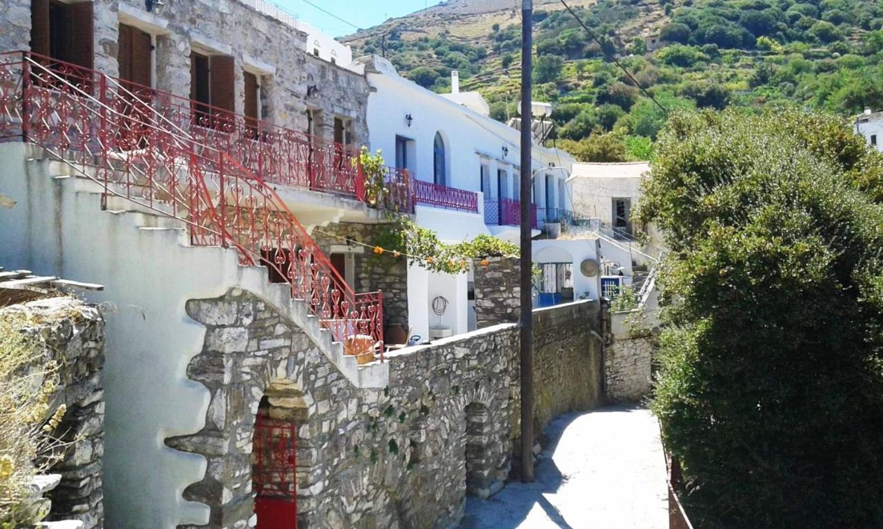 Traditional Family House, Ground Floor With Yard Koronos Exterior photo
